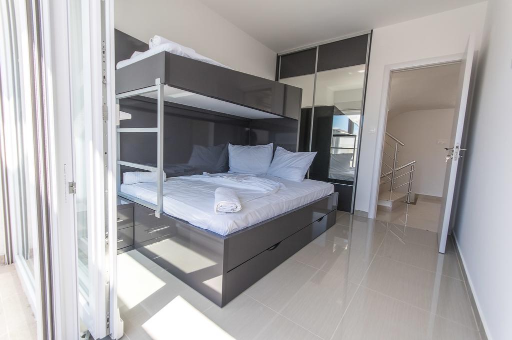Villa Tina Новаля Екстериор снимка
