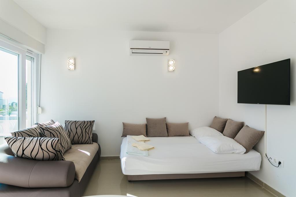 Villa Tina Новаля Екстериор снимка