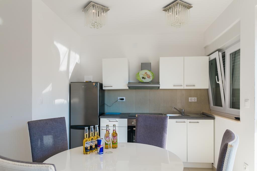 Villa Tina Новаля Екстериор снимка