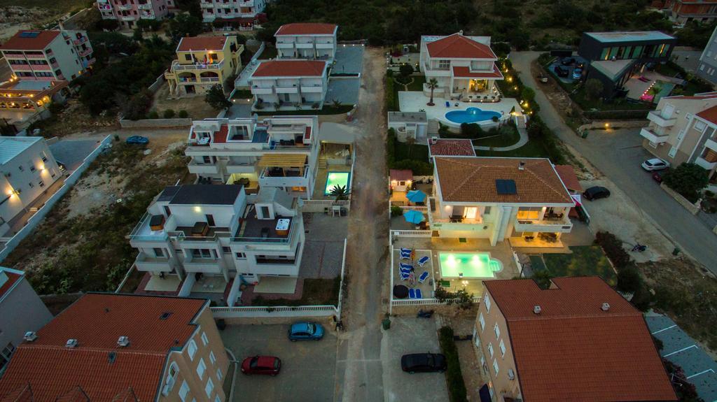 Villa Tina Новаля Екстериор снимка